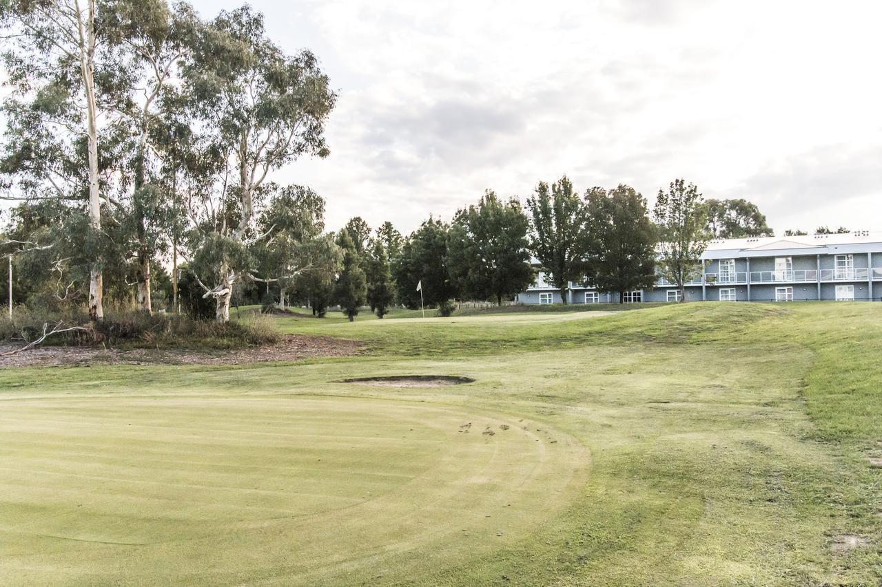 Hotel Abode Narrabundah Canberra Zewnętrze zdjęcie